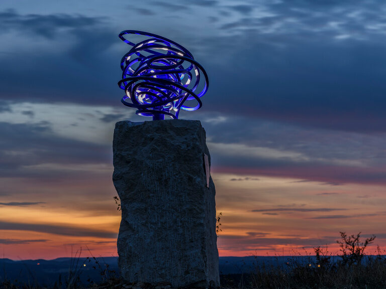Skulptur des NaturKunstRaum bei der Neubürg